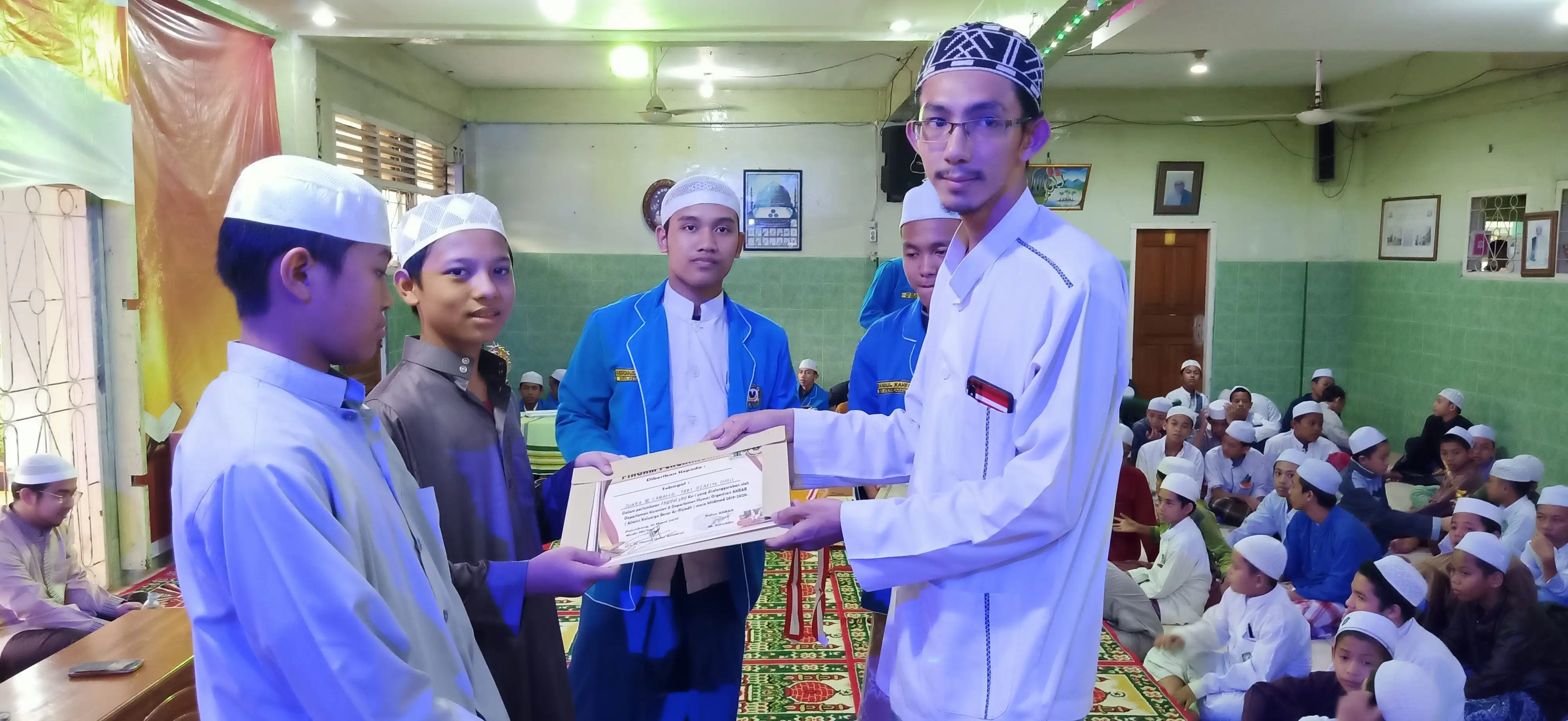 Pembagian Hadiah 65
